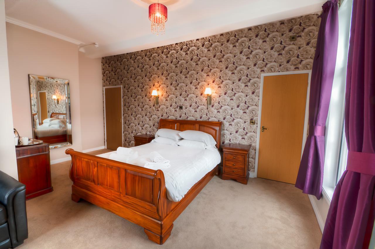 The Elephant & Castle Hotel نيوتاون المظهر الخارجي الصورة